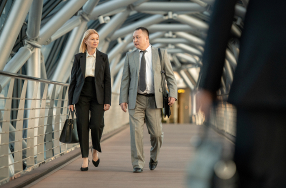 Commercial law solicitors in Crawley