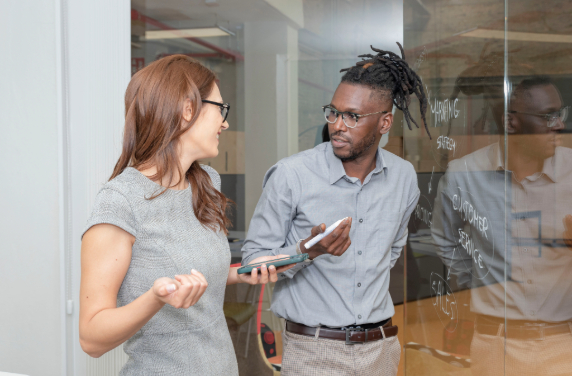 Commercial law Solicitors in Horsham