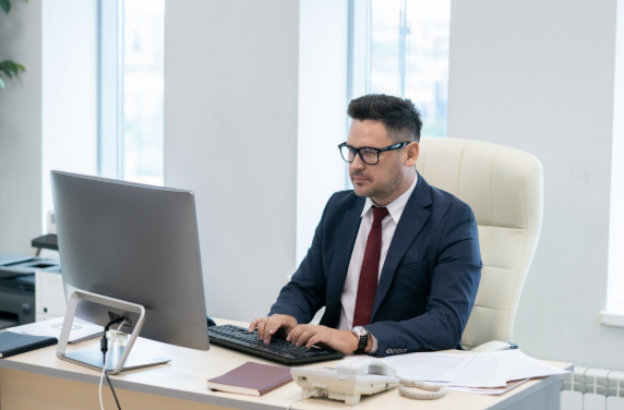 Employment Solicitors in Farnborough