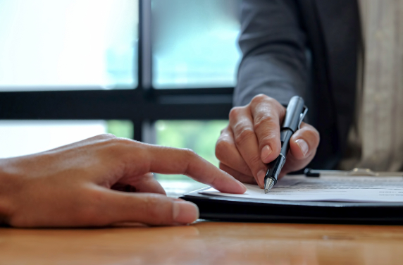 Settlement agreement Solicitors in Horsham