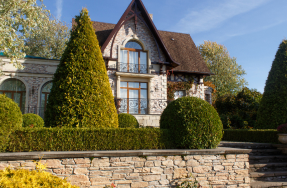 Selling a housse in Farnborough